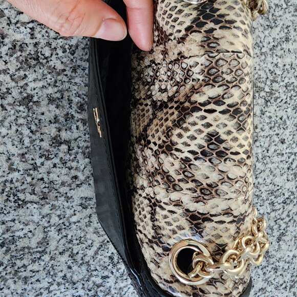 BNWT β Diane Von Furstenberg Snake Skin & Leather Crossbody π€β¨(#103) - Picture 9 of 14